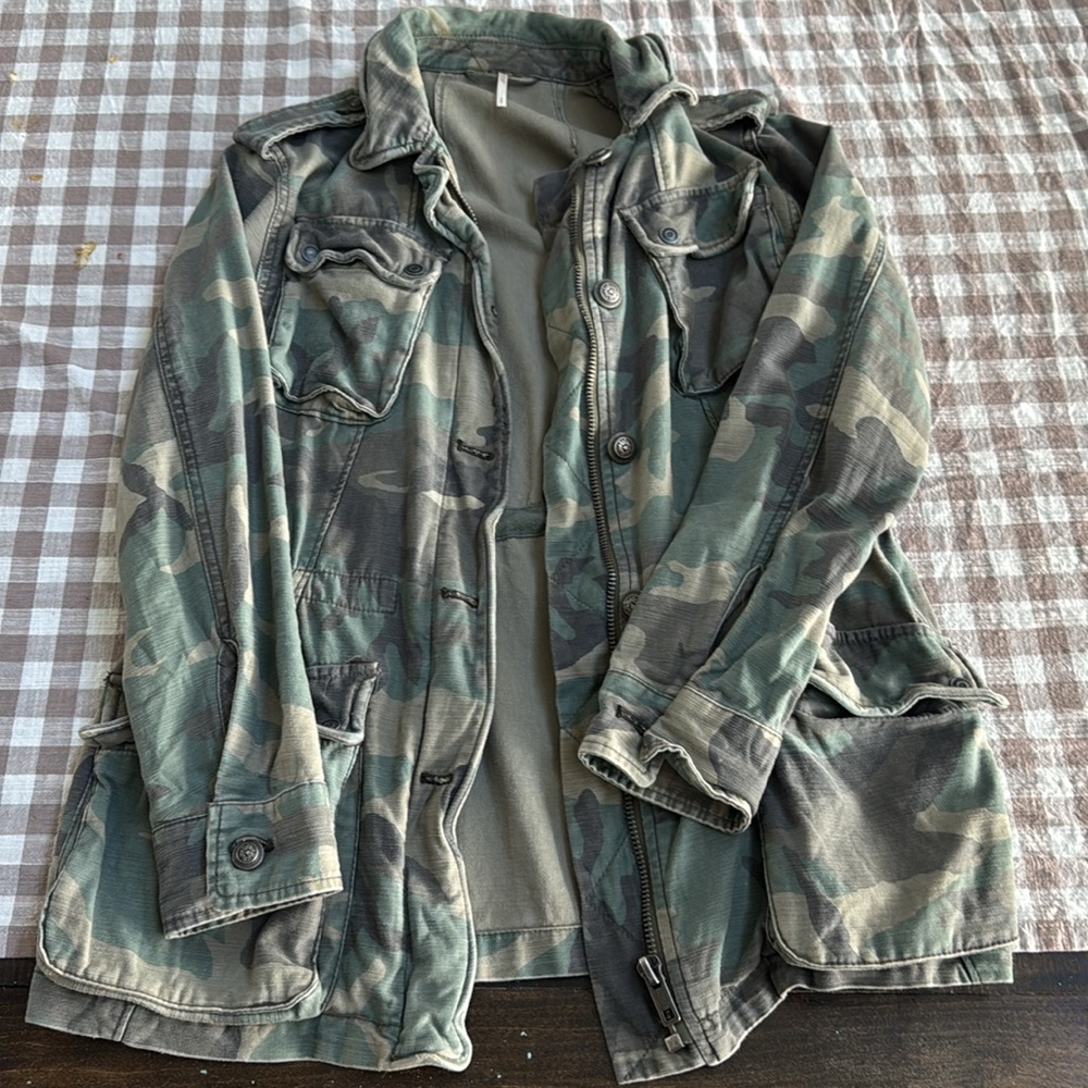 Free People Size S Camouflage Military Style Jacket